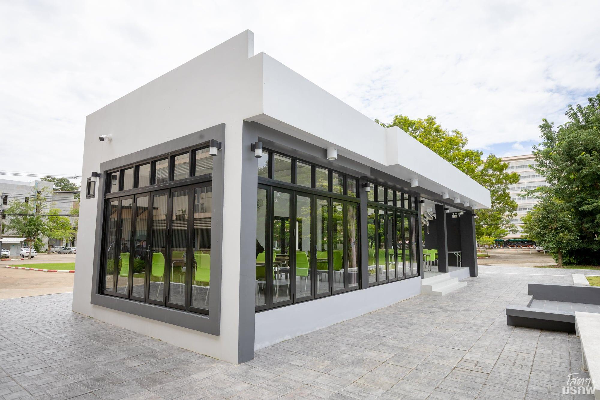 15. Co-Working Space